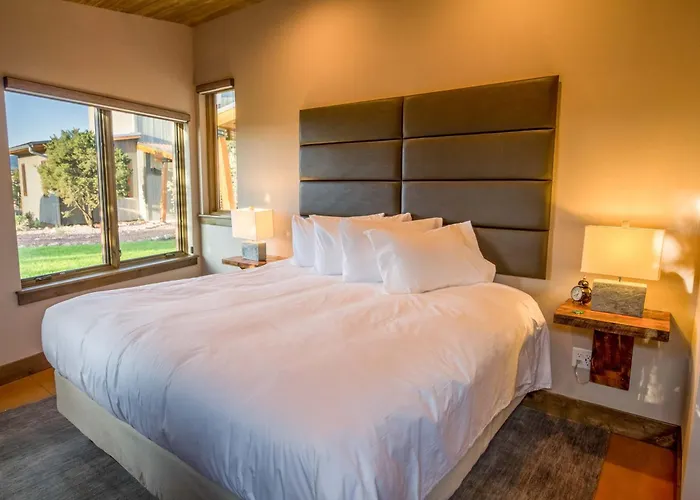 Royal Gorge Cabins