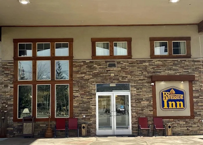 A Riverside Inn Travelodge By Wyndham
